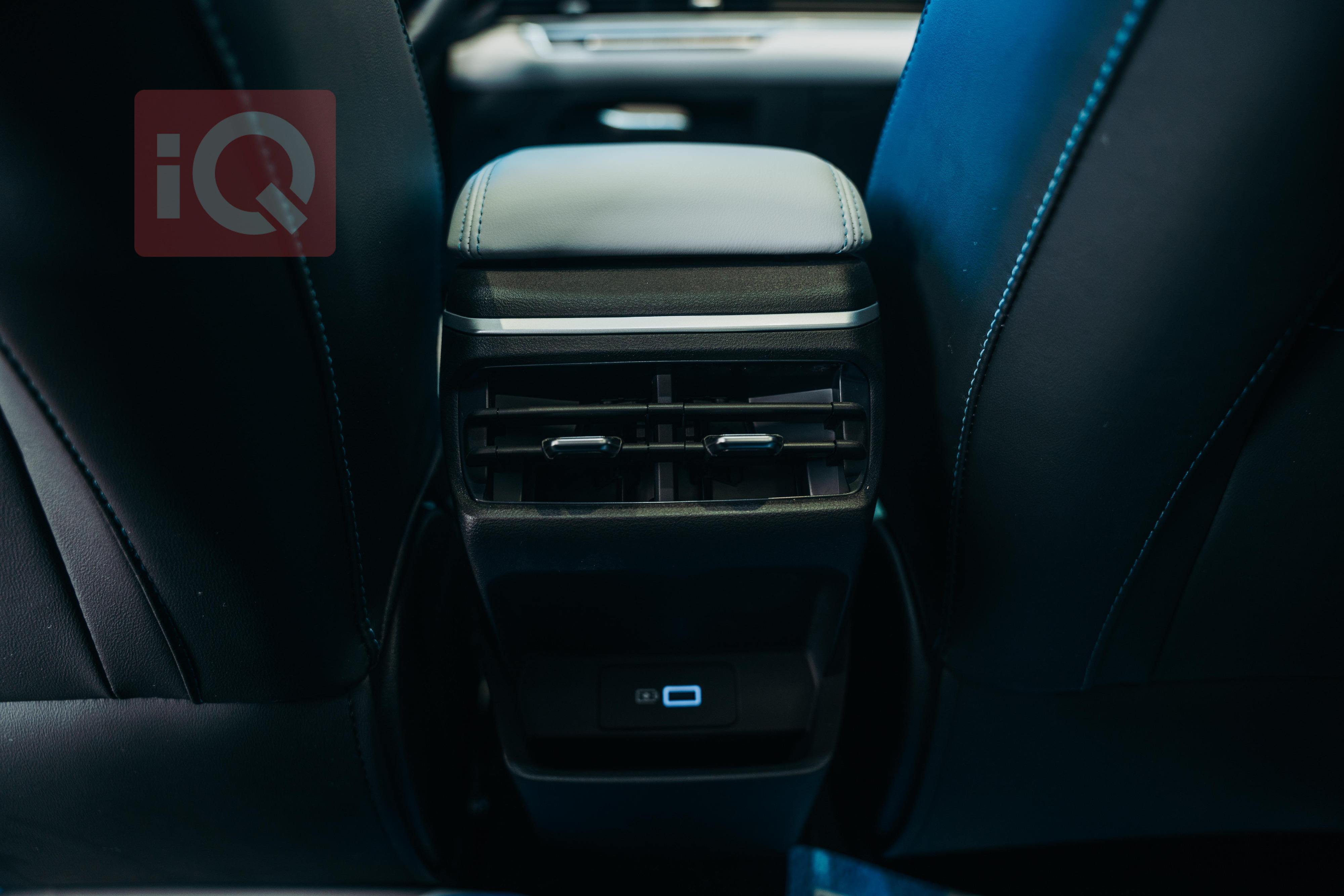 https://cdn.iqcars.io_DSC0864.JPG
